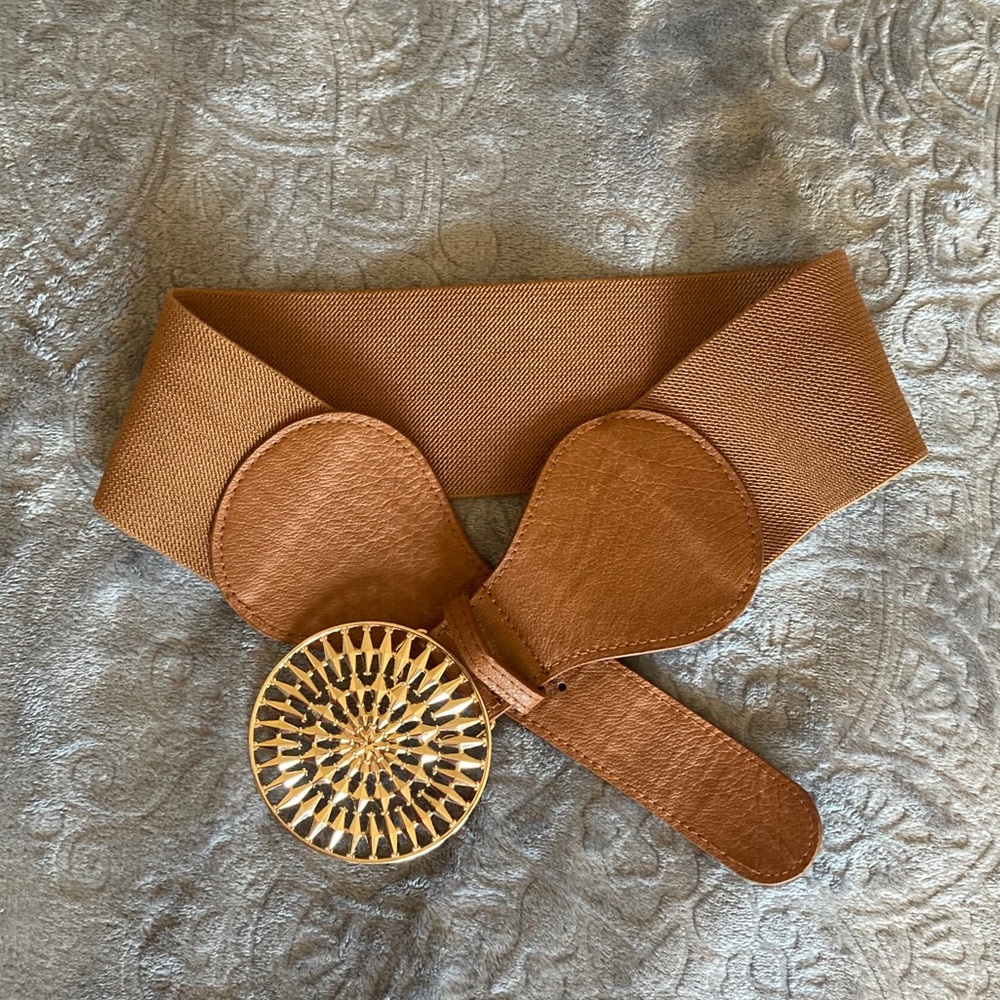 Sunburst waist belt